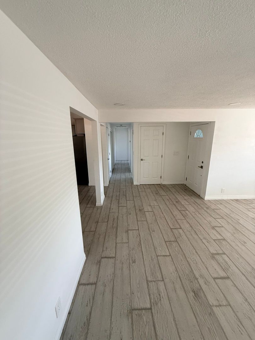 Eugene 3 Bed, 2 Bath, Single Family Home, AVAILABLE NOW! property image