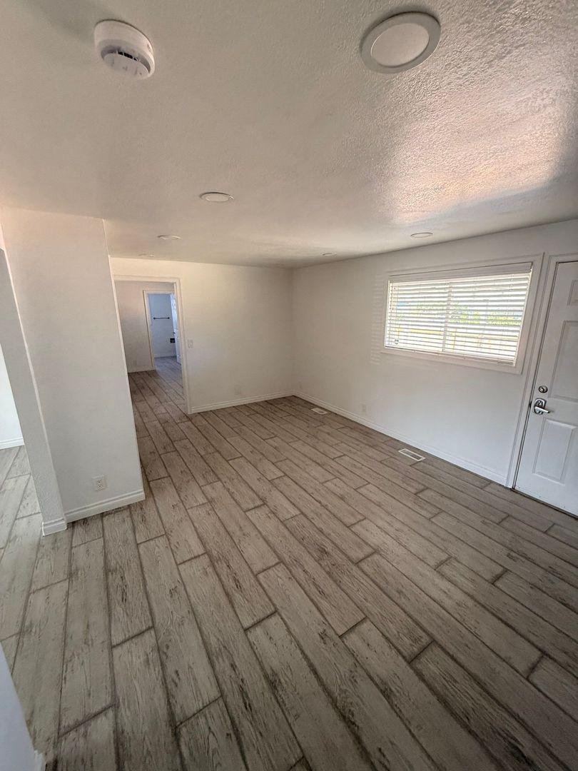 Eugene 3 Bed, 2 Bath, Single Family Home, AVAILABLE NOW! property image