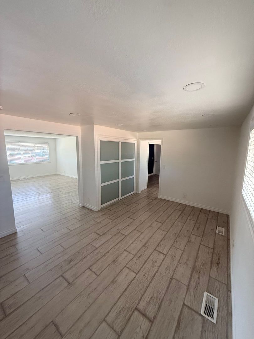 Eugene 3 Bed, 2 Bath, Single Family Home, AVAILABLE NOW! property image