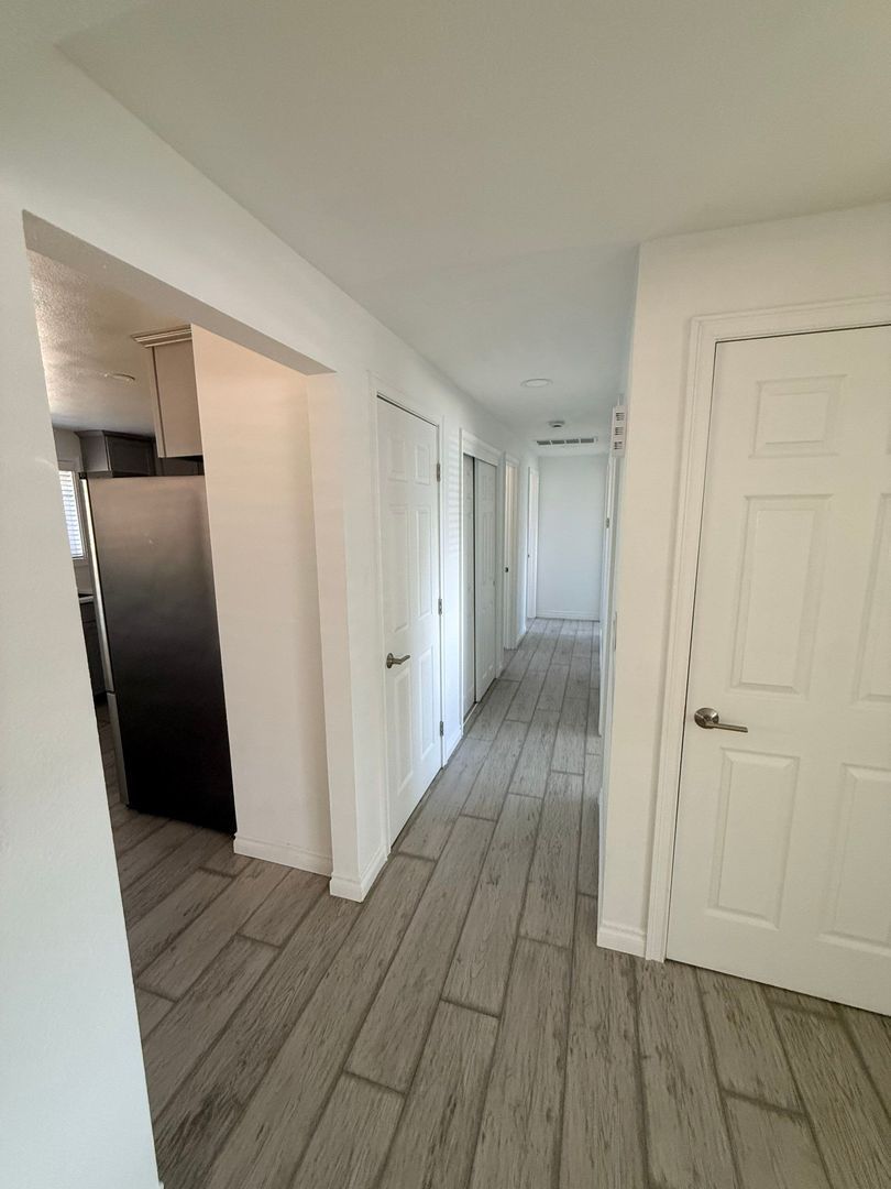 Eugene 3 Bed, 2 Bath, Single Family Home, AVAILABLE NOW! property image