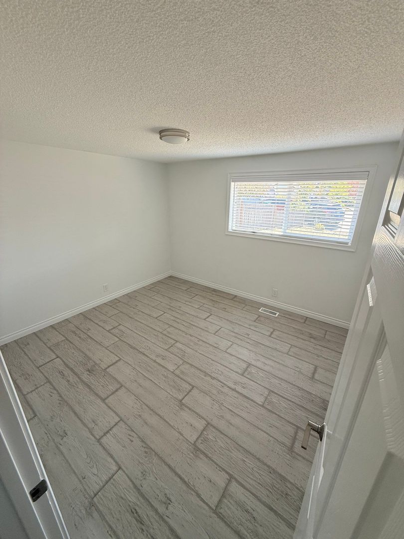 Eugene 3 Bed, 2 Bath, Single Family Home, AVAILABLE NOW! property image