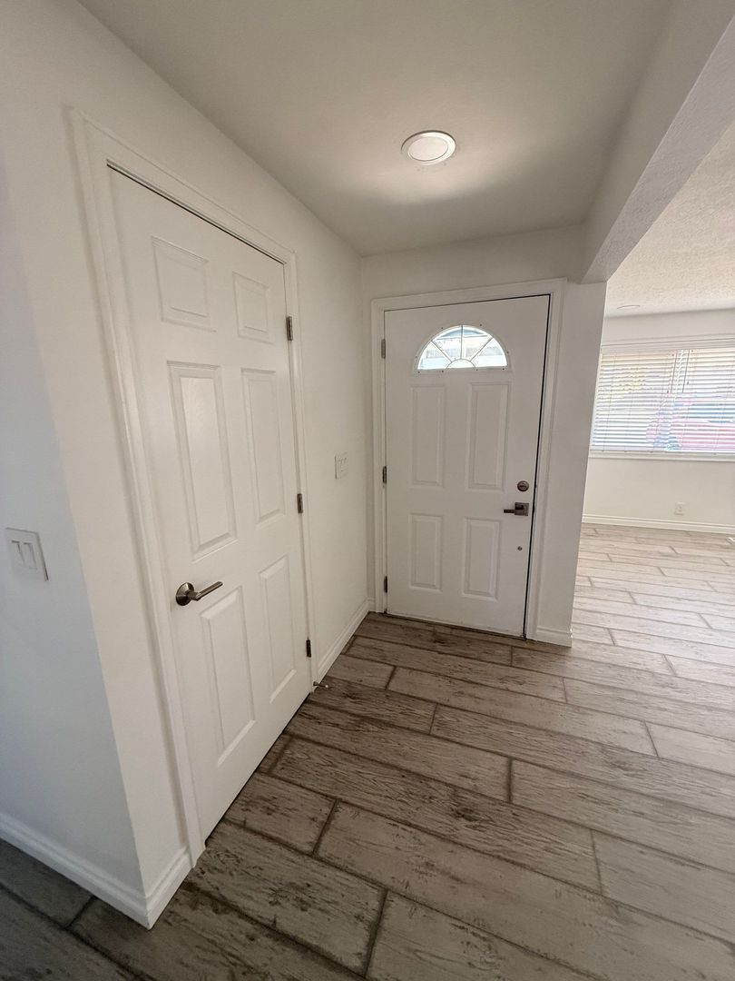 Eugene 3 Bed, 2 Bath, Single Family Home, AVAILABLE NOW! property image