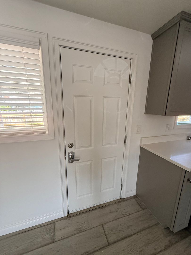 Eugene 3 Bed, 2 Bath, Single Family Home, AVAILABLE NOW! property image