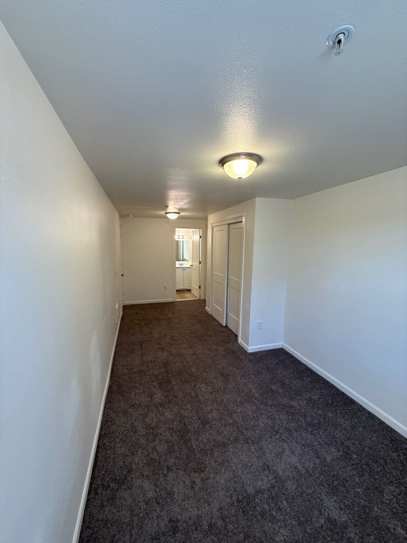 $1,595 First 3 Months, Mount Angel, 2 Bed, 1 Bath, 2nd Floor Apartment, Pet Friendly, AVAILABLE NOW! property image
