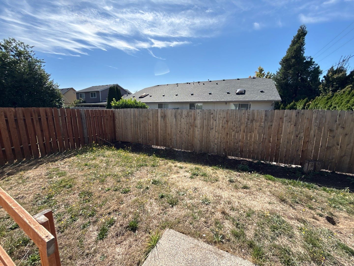 NE Salem 3 Bed 2.5 Bath, 2 Story Duplex, Fenced Yard, Garage, AVAILABLE NOW! property image