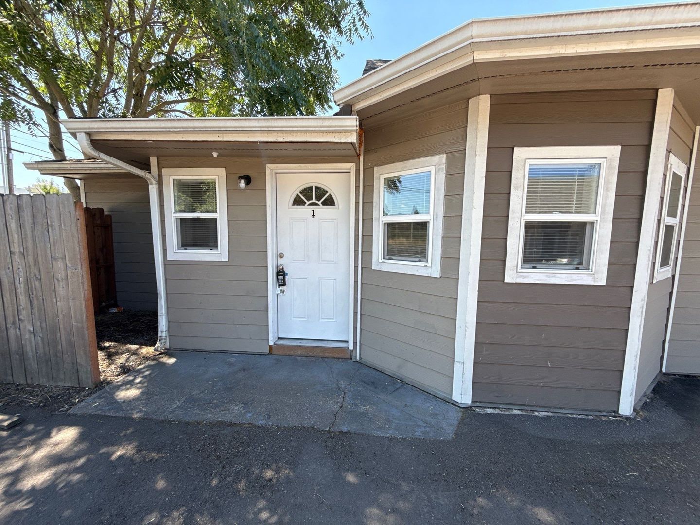 $1,145 First 3 Months NE Salem 2 Bed, 1 Bath Apartment, W/S/G Paid, W&D in Unit, AVAILABLE NOW! property image