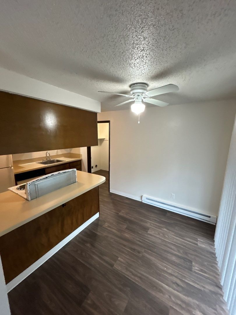 SE Salem 2 Bed 1 Bath 1 Story Complex, AVAILABLE NOW! property image