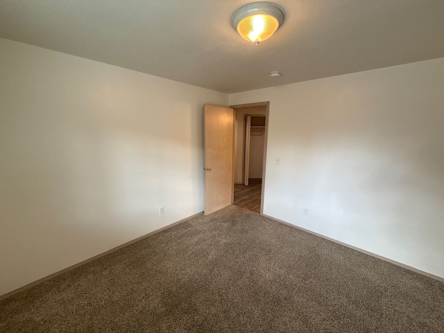 Keizer 3 Bed 2 Bath Duplex, 1 Car Garage, W/S Paid, AVAILABLE NOW! property image