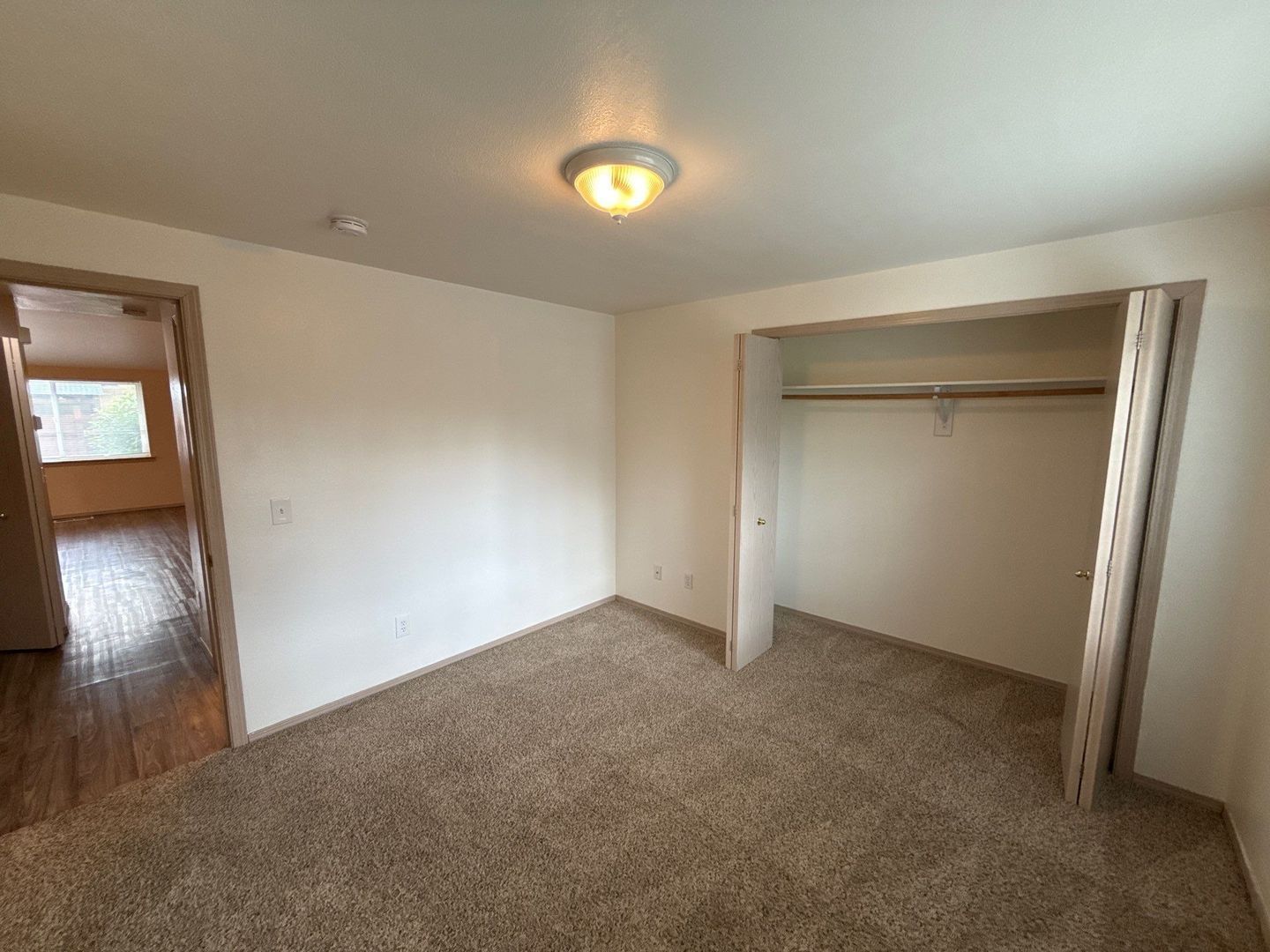 Keizer 3 Bed 2 Bath Duplex, 1 Car Garage, W/S Paid, AVAILABLE NOW! property image