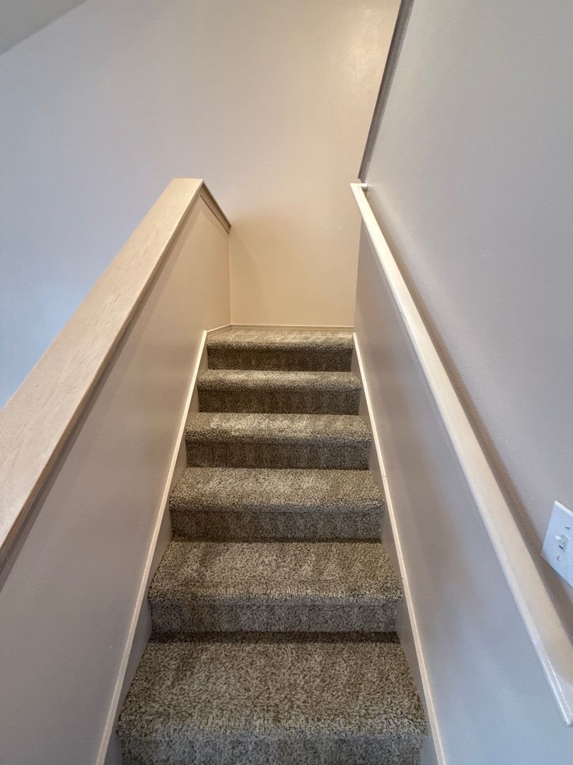 Keizer 3 Bed 2 Bath Duplex, 1 Car Garage, W/S Paid, AVAILABLE NOW! property image