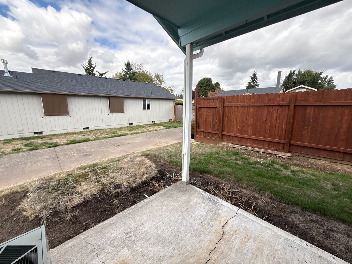 Keizer 3 Bed 2 Bath Duplex, 1 Car Garage, W/S Paid, AVAILABLE NOW! property image