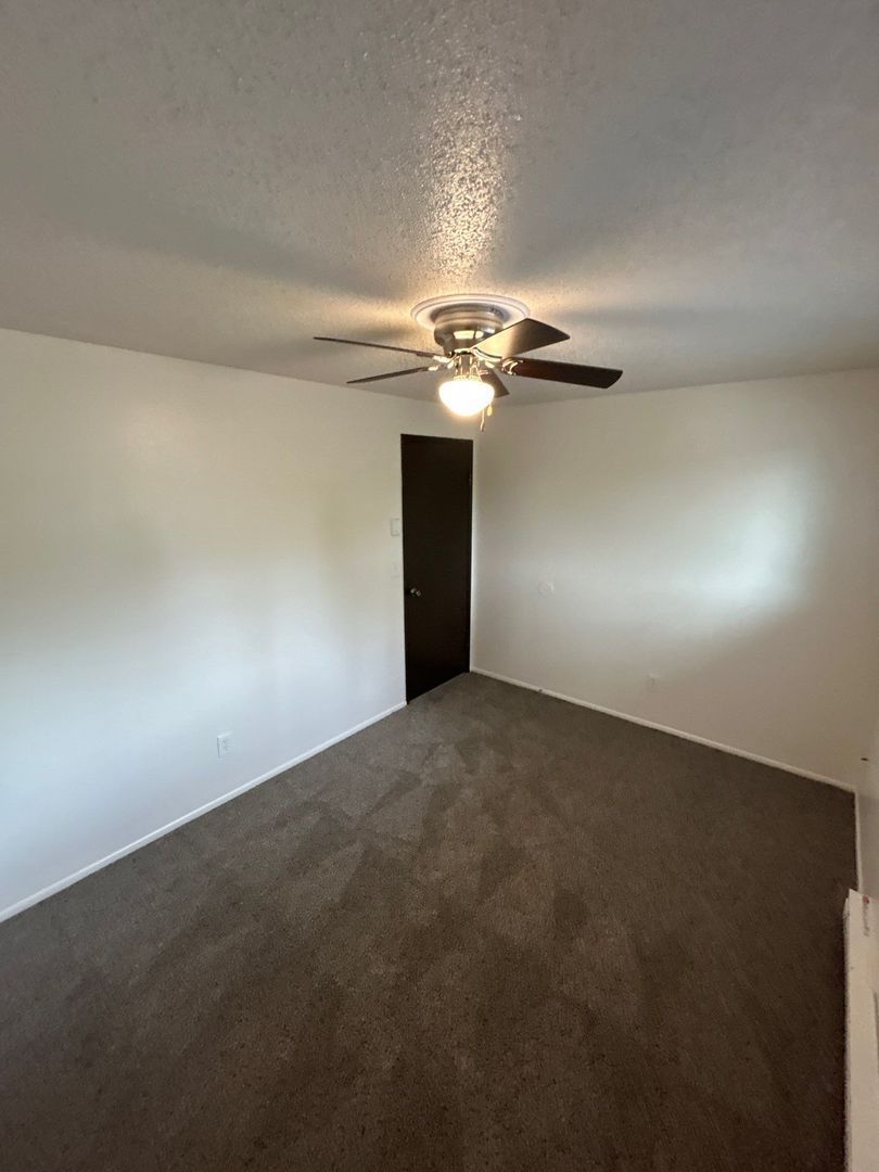SE Salem 2 Bed 1 Bath 1 Story Complex, AVAILABLE NOW! property image
