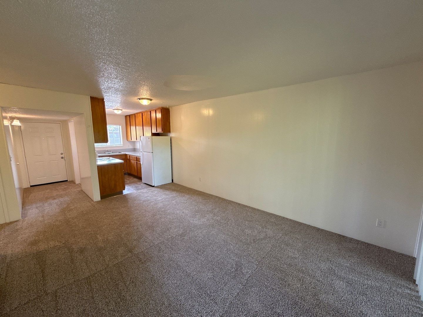 $995 First 3 Months,  SW Dallas 1 Bed 1 Bath 3rd Floor Apartment, W/S/G Paid, AVAILABLE NOW! property image