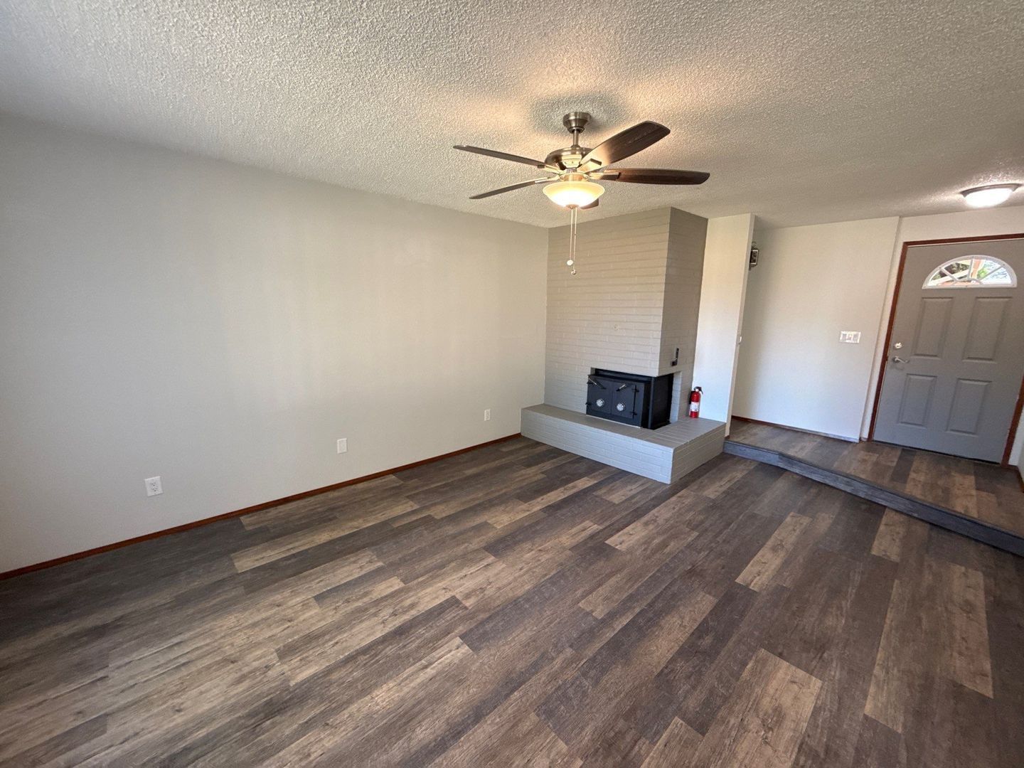 Albany 3 Bed,  1 Bath Single Family Home, Fenced Yard, Available Now! property image