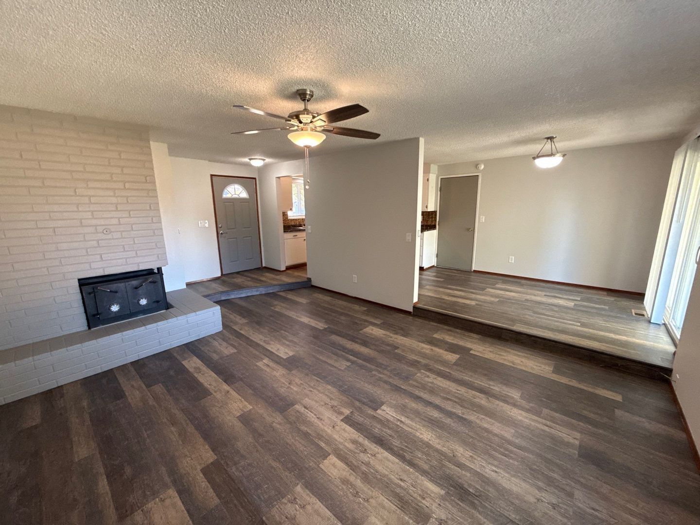 Albany 3 Bed,  1 Bath Single Family Home, Fenced Yard, Available Now! property image