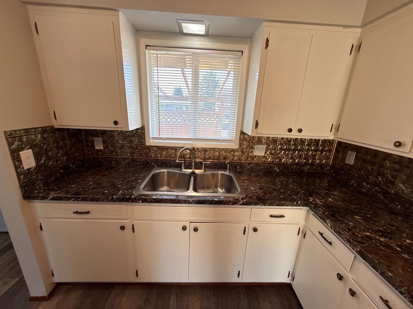 Albany 3 Bed,  1 Bath Single Family Home, Fenced Yard, Available Now! property image