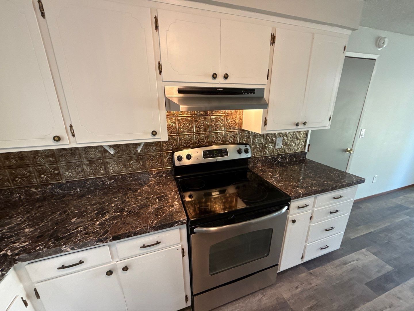 Albany 3 Bed,  1 Bath Single Family Home, Fenced Yard, Available Now! property image