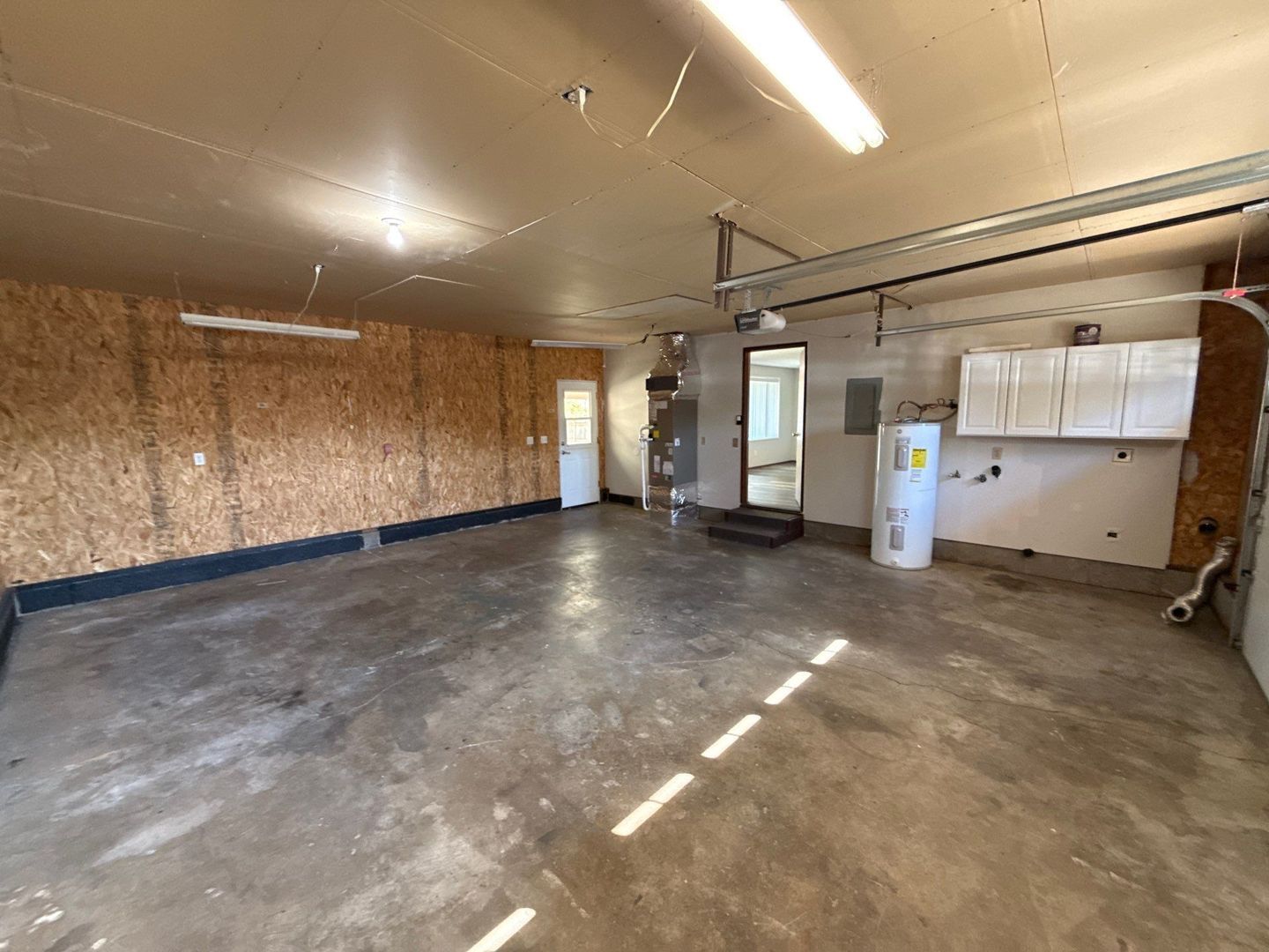 Albany 3 Bed,  1 Bath Single Family Home, Fenced Yard, Available Now! property image