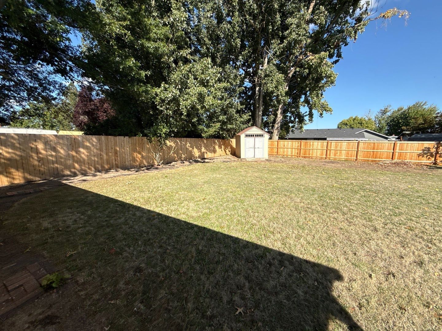 Albany 3 Bed,  1 Bath Single Family Home, Fenced Yard, Available Now! property image