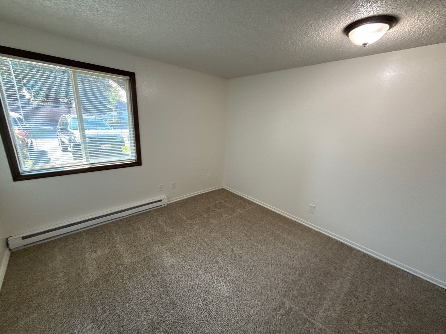 Spacious SE Salem, 2 Bed, 1 Bath, 1st Floor Apartment, With Patio, AVAILABLE NOW! property image