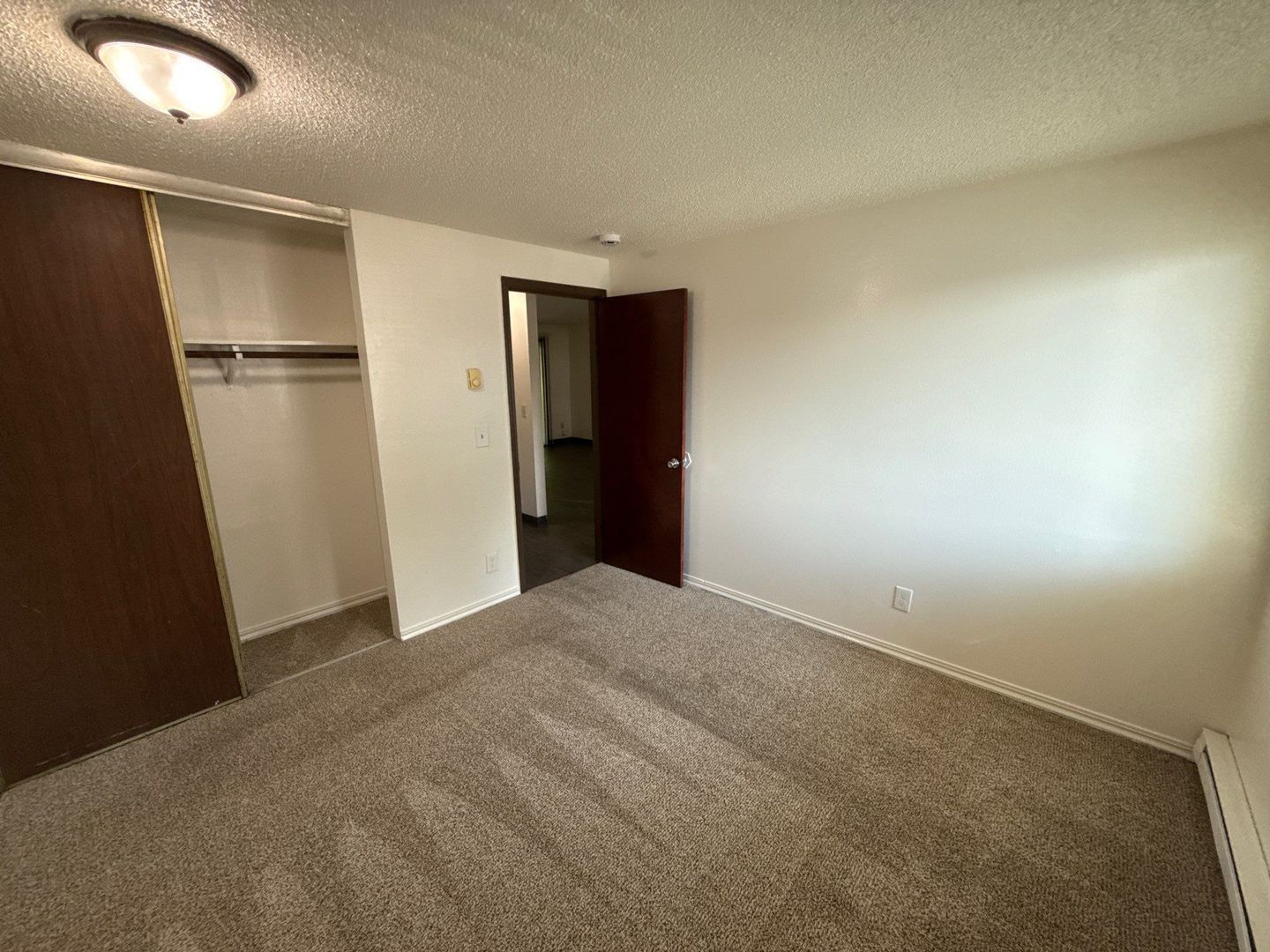 Spacious SE Salem, 2 Bed, 1 Bath, 1st Floor Apartment, With Patio, AVAILABLE NOW! property image