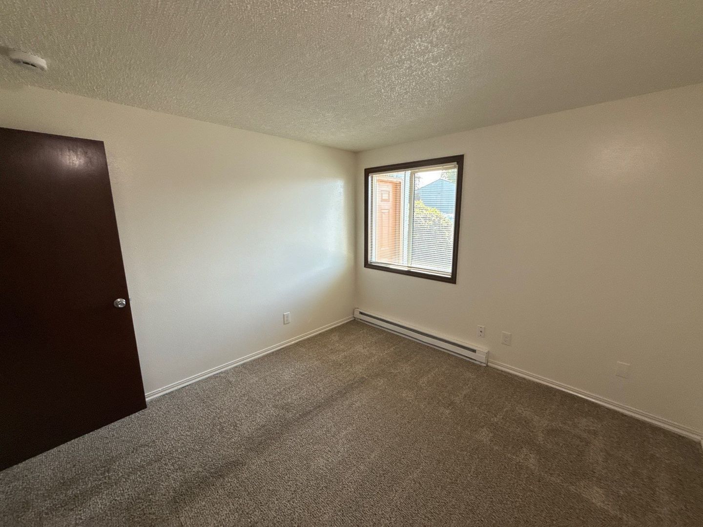 Spacious SE Salem, 2 Bed, 1 Bath, 1st Floor Apartment, With Patio, AVAILABLE NOW! property image