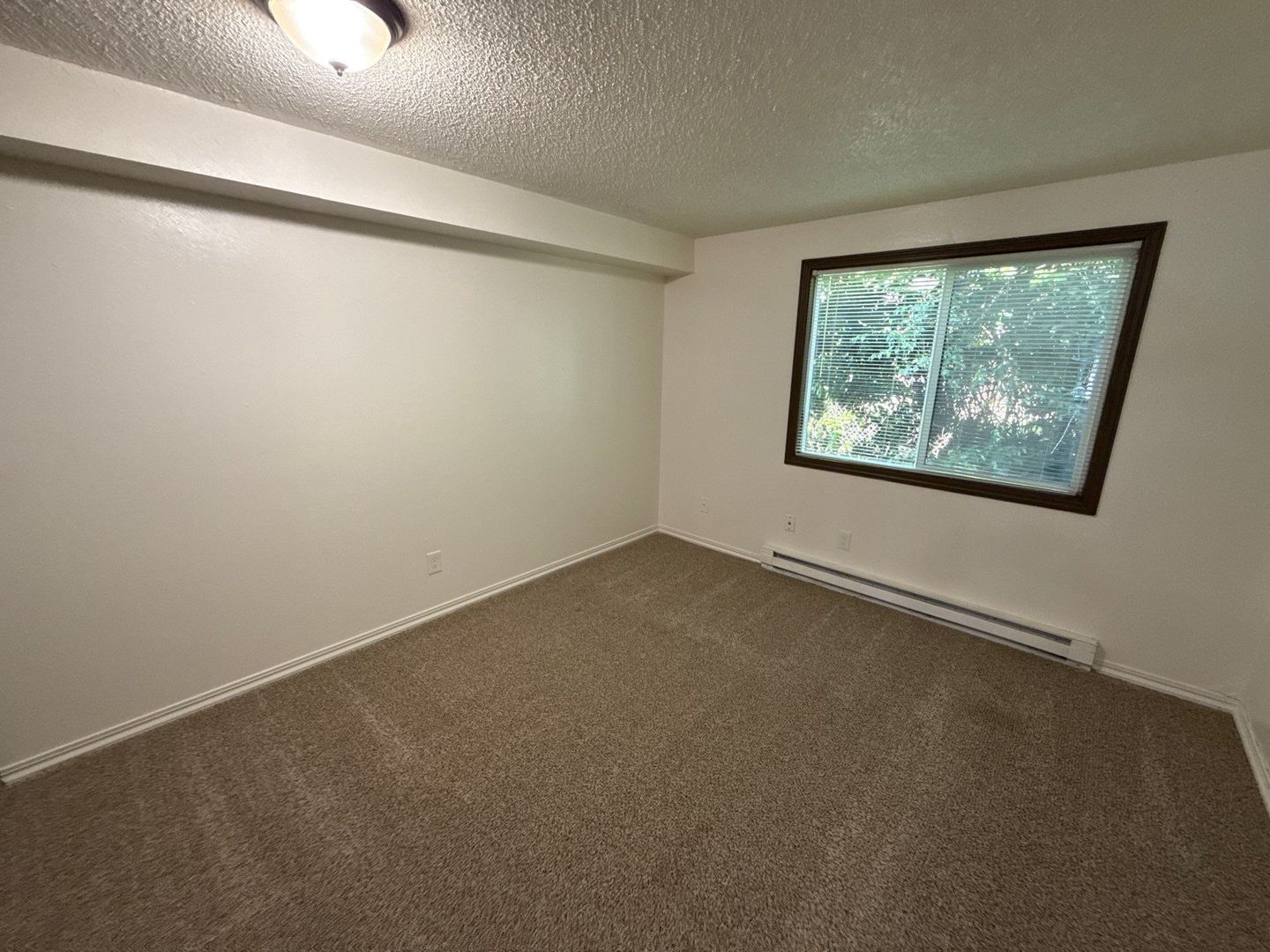 Spacious SE Salem, 2 Bed, 1 Bath, 1st Floor Apartment, With Patio, AVAILABLE NOW! property image