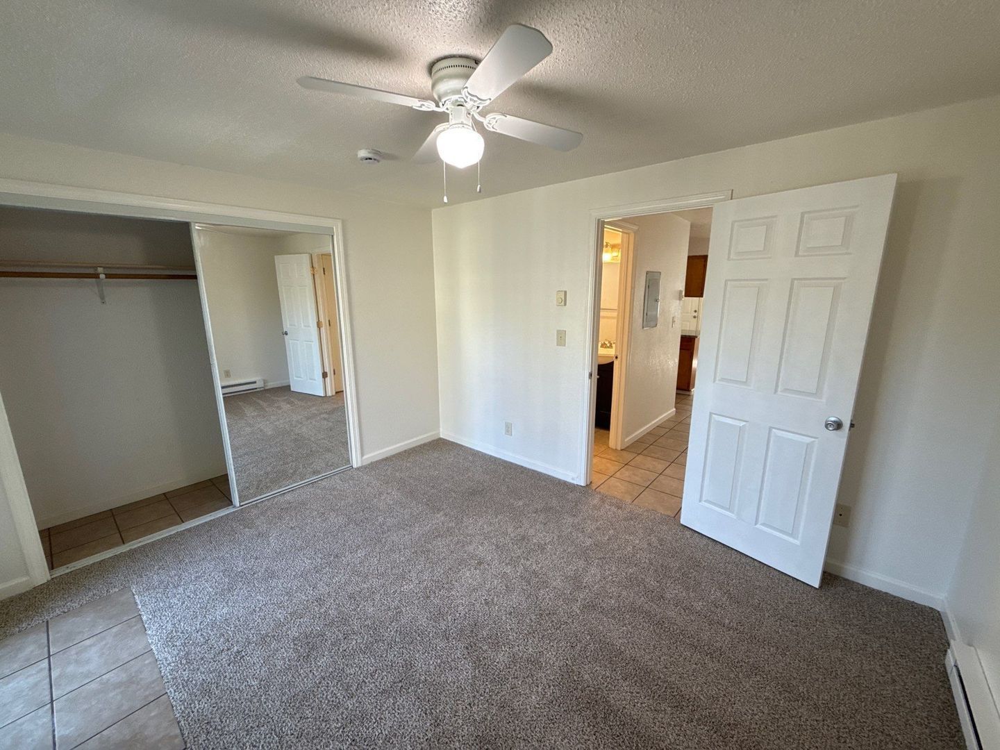 SW Albany 1 Bed, 1 Bath, 2nd Floor Apartment, Laundry On-Site, AVAILABLE NOW! property image