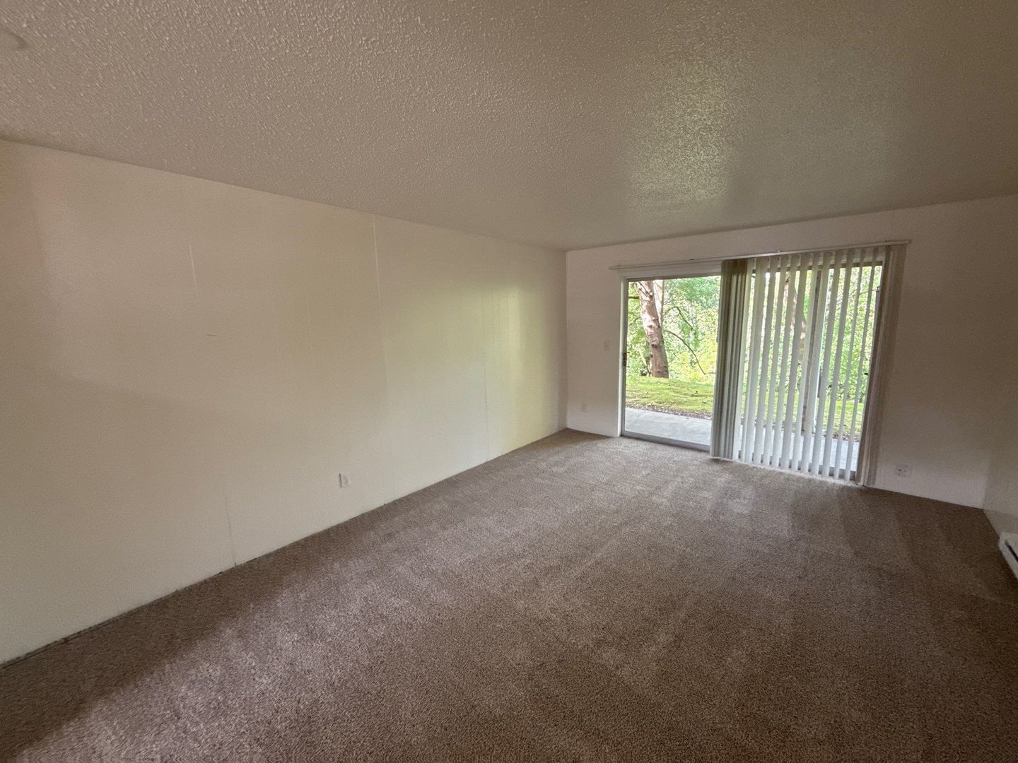 $1,095 First 3 Months, SW Dallas 2 Bed 1 Bath 1st Floor Apartment, W/S/G Paid, AVAILABLE NOW! property image