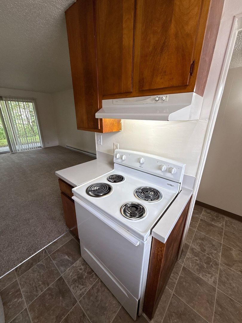$1,095 First 3 Months, SW Dallas 2 Bed 1 Bath 1st Floor Apartment, W/S/G Paid, AVAILABLE NOW! property image