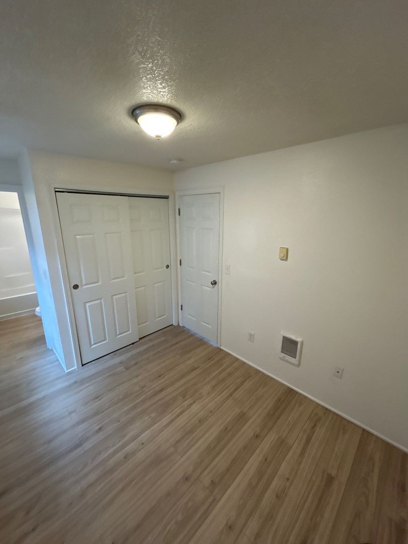 $925 First 3 Months, SE Salem, 1 Bed 1 Bath, Apartment Complex, AVAILABLE NOW! property image