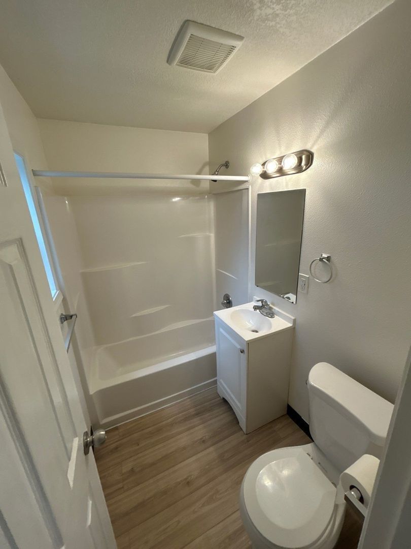 $925 First 3 Months, SE Salem, 1 Bed 1 Bath, Apartment Complex, AVAILABLE NOW! property image