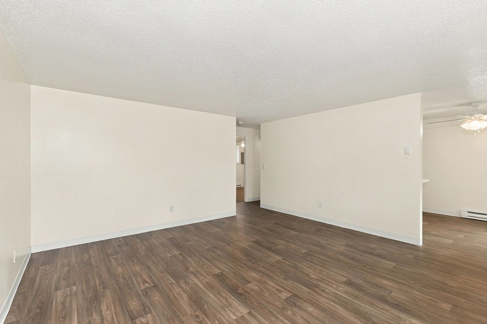 SE Salem 2 Bed 1 Bath 1 Story Complex, AVAILABLE NOW! property image