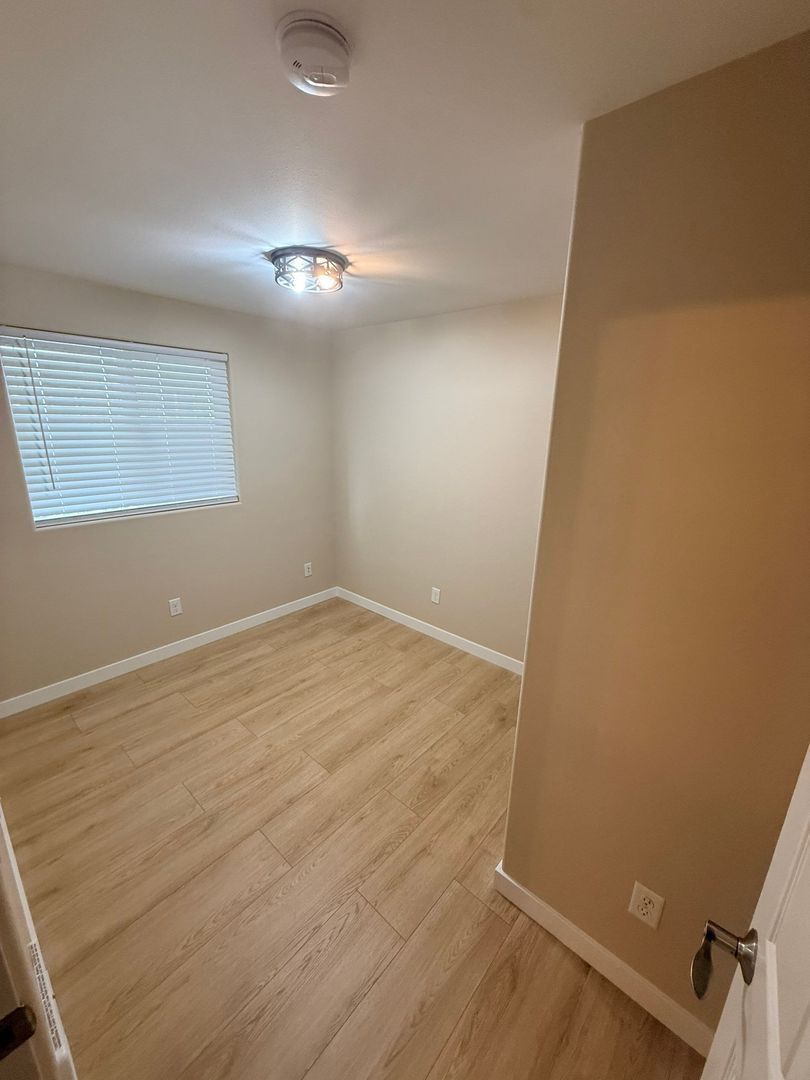 Harrisburg 3 Bed, 1.5 Bath,Fully Fenced Backyard & Private Patio, AVAILABLE NOW! property image