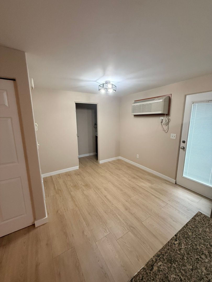 Harrisburg 3 Bed, 1.5 Bath,Fully Fenced Backyard & Private Patio, AVAILABLE NOW! property image