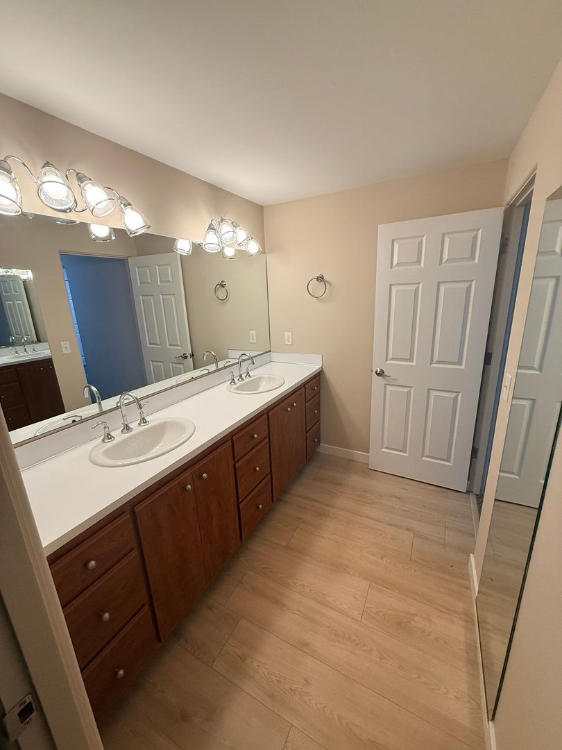 Harrisburg 3 Bed, 1.5 Bath,Fully Fenced Backyard & Private Patio, AVAILABLE NOW! property image