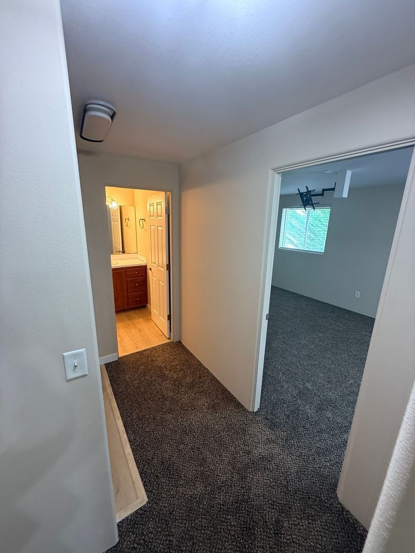 Harrisburg 3 Bed, 1.5 Bath,Fully Fenced Backyard & Private Patio, AVAILABLE NOW! property image