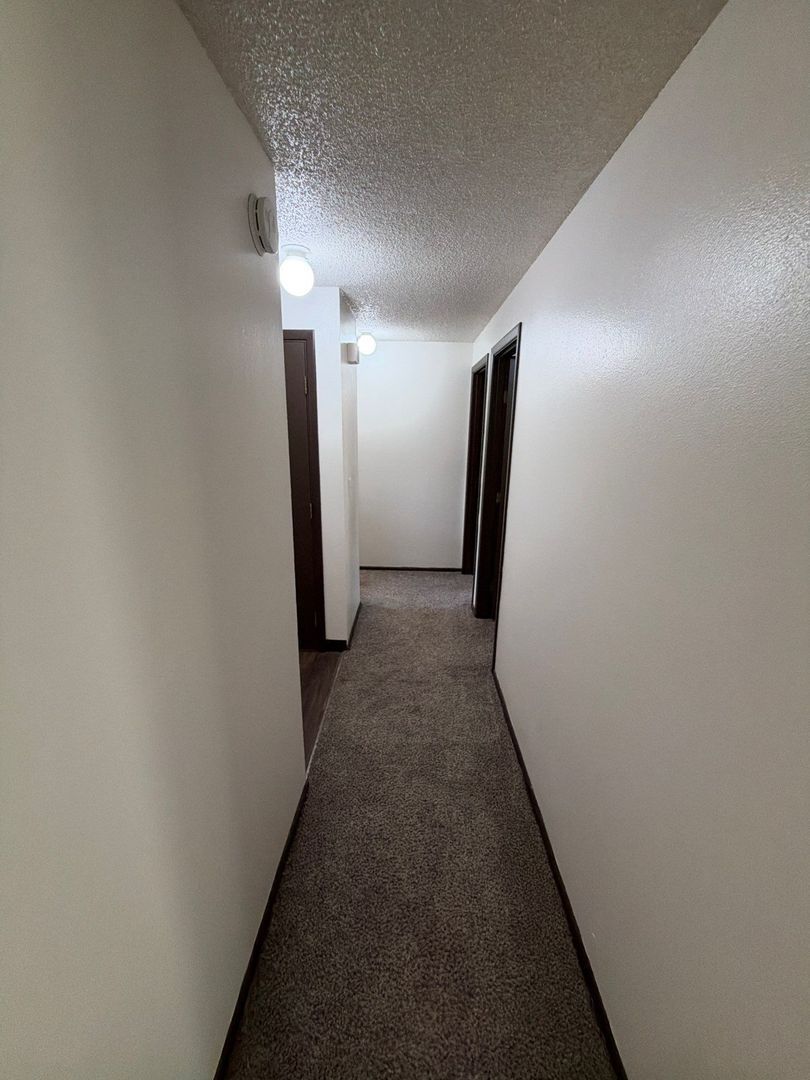 SE Salem 2 Bed, 1 Bath, 1st Floor Apartment, AVAILABLE NOW! property image