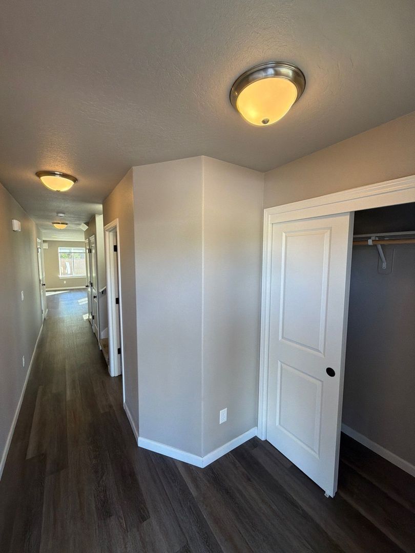 AVAILABLE NOW in Eugene! | Spacious 4 BD / 2.5 BA Single Family Home | Pets Welcome! property image