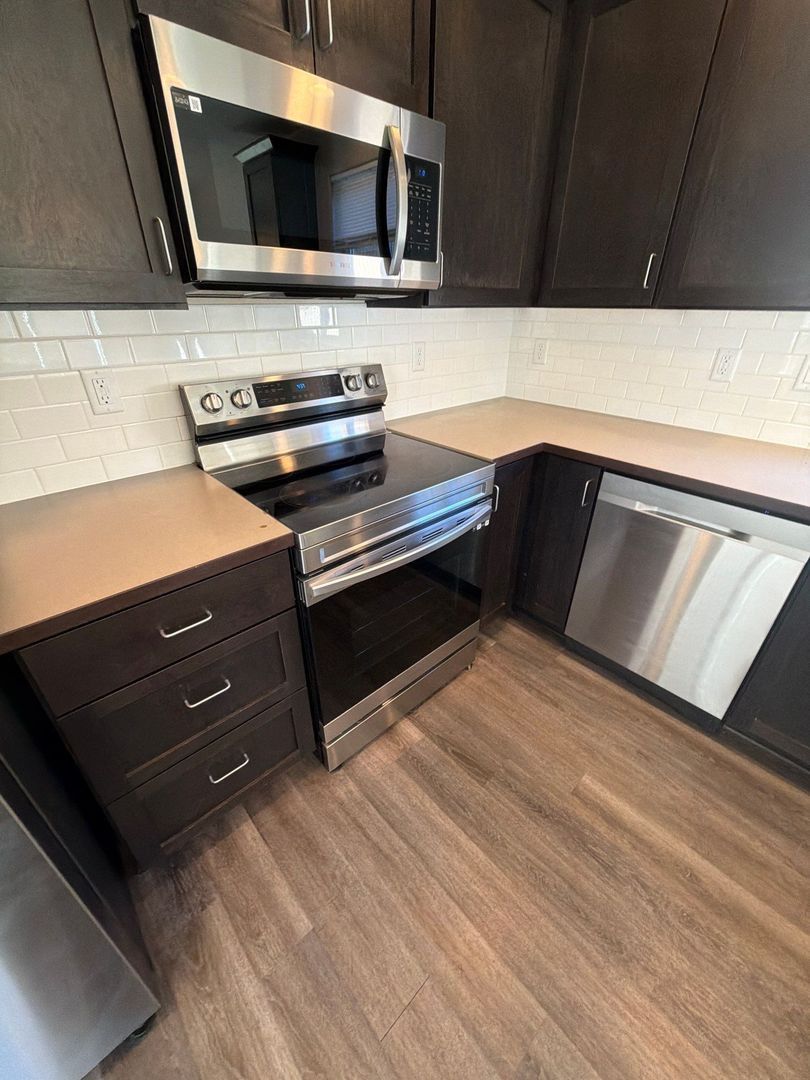 AVAILABLE NOW in Eugene! | Spacious 4 BD / 2.5 BA Single Family Home | Pets Welcome! property image