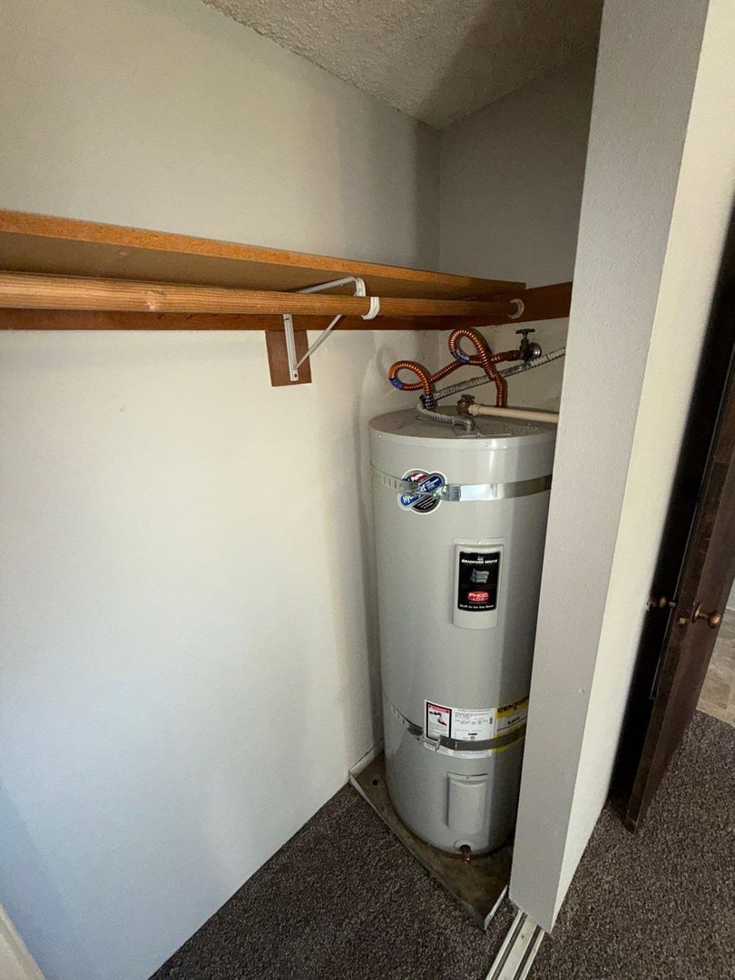 Eugene Spacious 1 Bed 1 Bath, Apartment, AVAILABLE NOW! property image