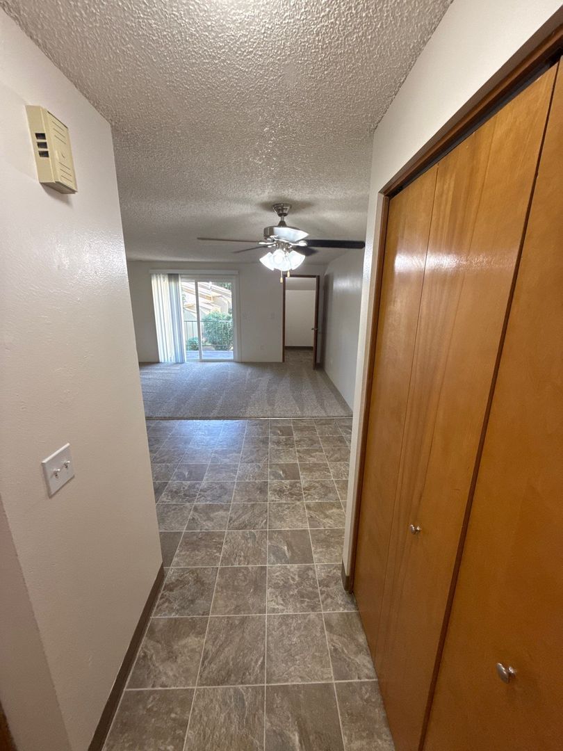 NW Salem, 1 Bed, 1 Bath, 2nd Floor Apartment, W/S/G Paid, AVAILABLE NOW! property image