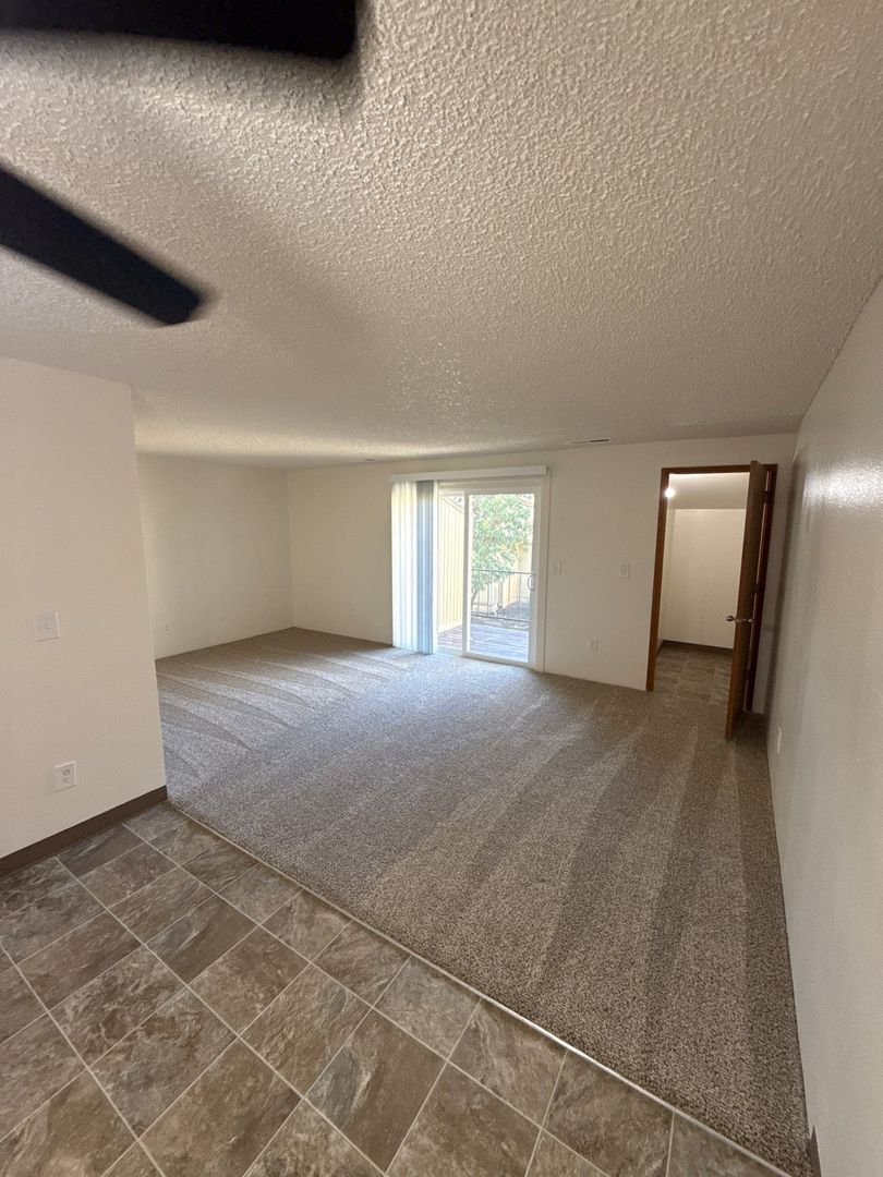 NW Salem, 1 Bed, 1 Bath, 2nd Floor Apartment, W/S/G Paid, AVAILABLE NOW! property image