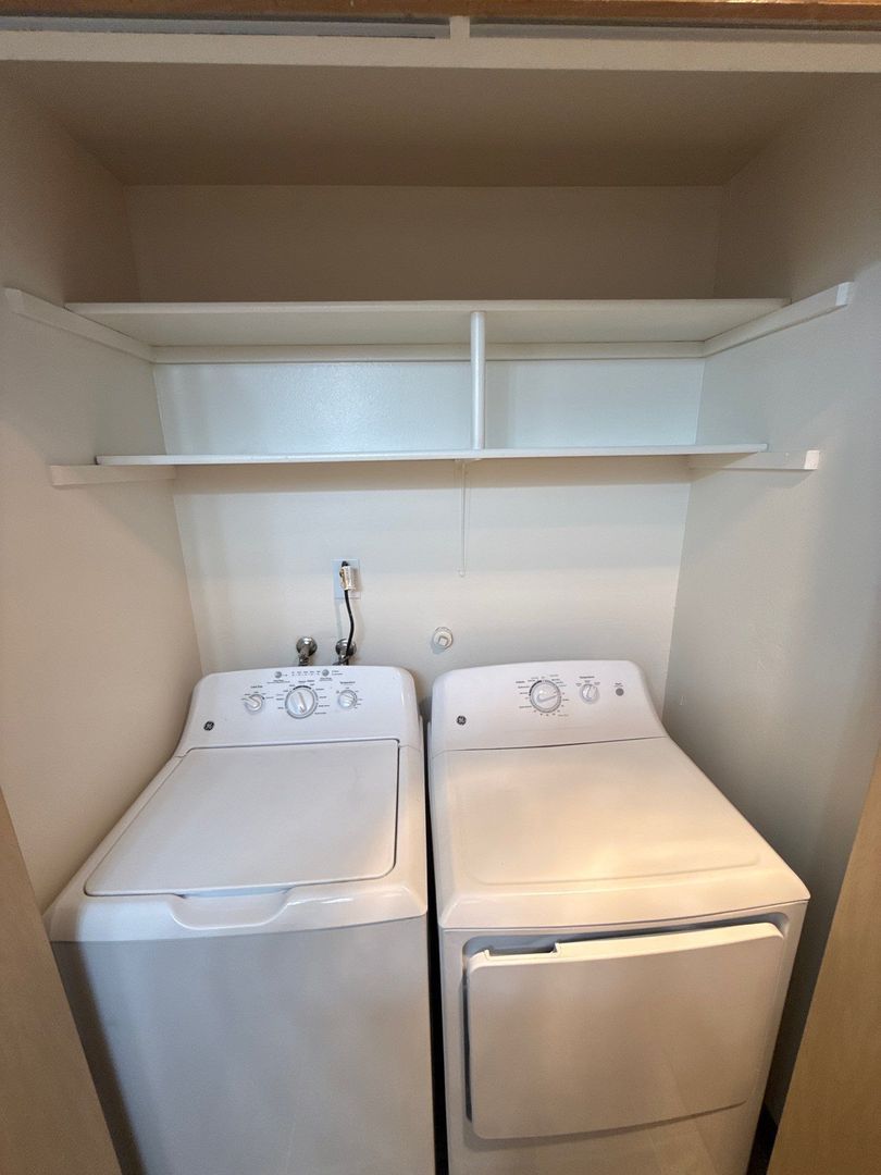 NW Salem, 1 Bed, 1 Bath, 2nd Floor Apartment, W/S/G Paid, AVAILABLE NOW! property image