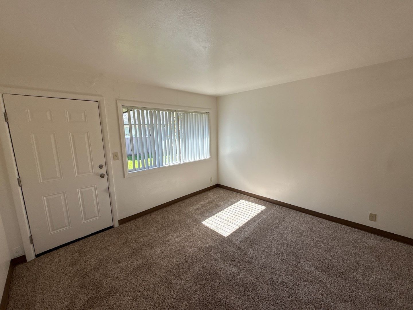 Delightful 1 Bed, 1 Bath, in Salem, 566 Sq Ft., Pet Friendly, AVAILABLE NOW! property image