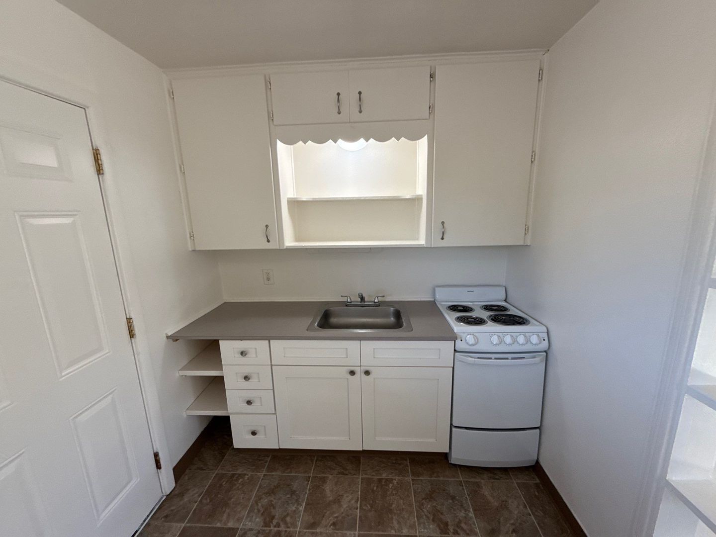 Delightful 1 Bed, 1 Bath, in Salem, 566 Sq Ft., Pet Friendly, AVAILABLE NOW! property image