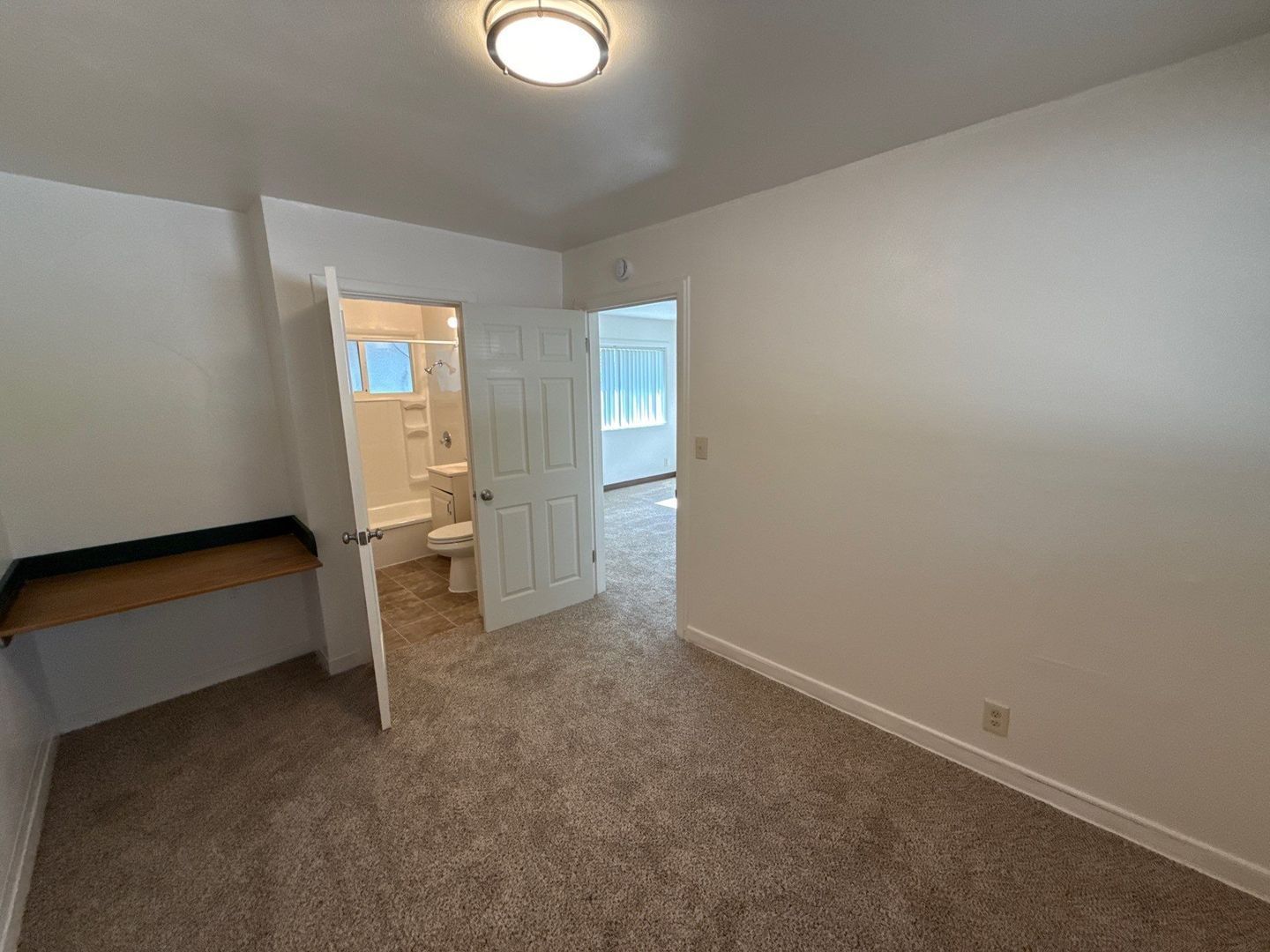 Delightful 1 Bed, 1 Bath, in Salem, 566 Sq Ft., Pet Friendly, AVAILABLE NOW! property image