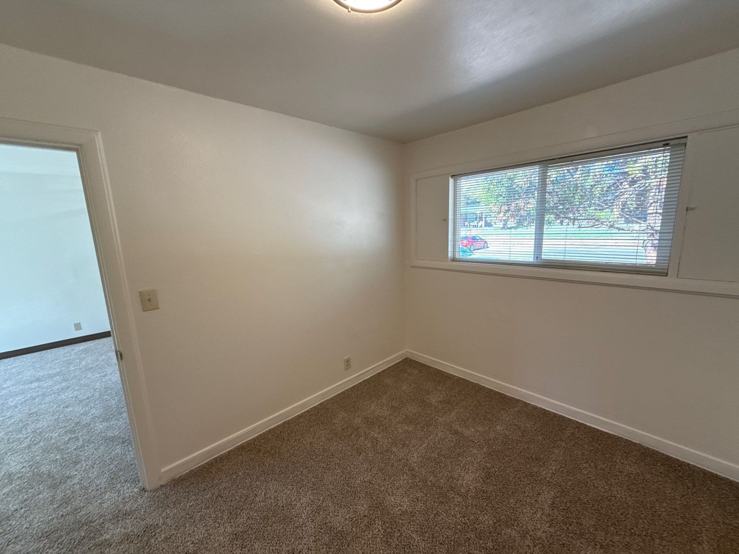 Delightful 1 Bed, 1 Bath, in Salem, 566 Sq Ft., Pet Friendly, AVAILABLE NOW! property image