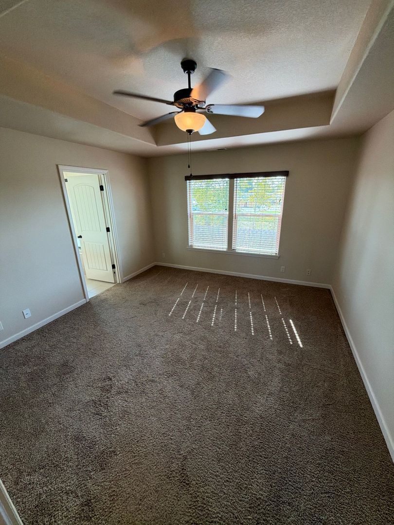 Aumsville 3 Bed 3 Bath Duplex, W/S Paid, AVAILABLE NOW! property image
