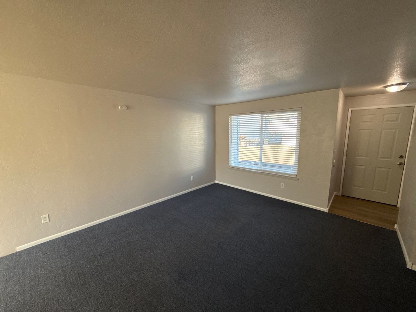 Corvallis, 2 Bed, 1 Bath, Townhouse, W/S/G Included, AVAILABLE NOW! property image